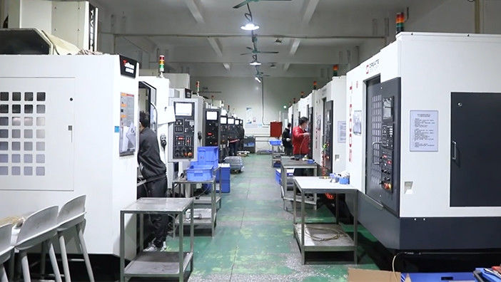 Huizhou City Yuan Wenyu Precision Parts Co., Ltd. สายการผลิตของโรงงาน
